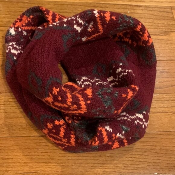 American Eagle Outfitters Accessories - Infinity scarf